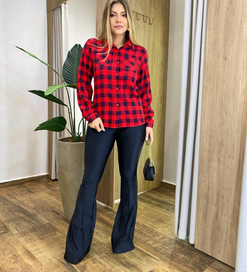 Camisa Feminina Manga Longa Xadrez Liz Vermelha com Detalhe Azul - Fernanda Ramos Store
