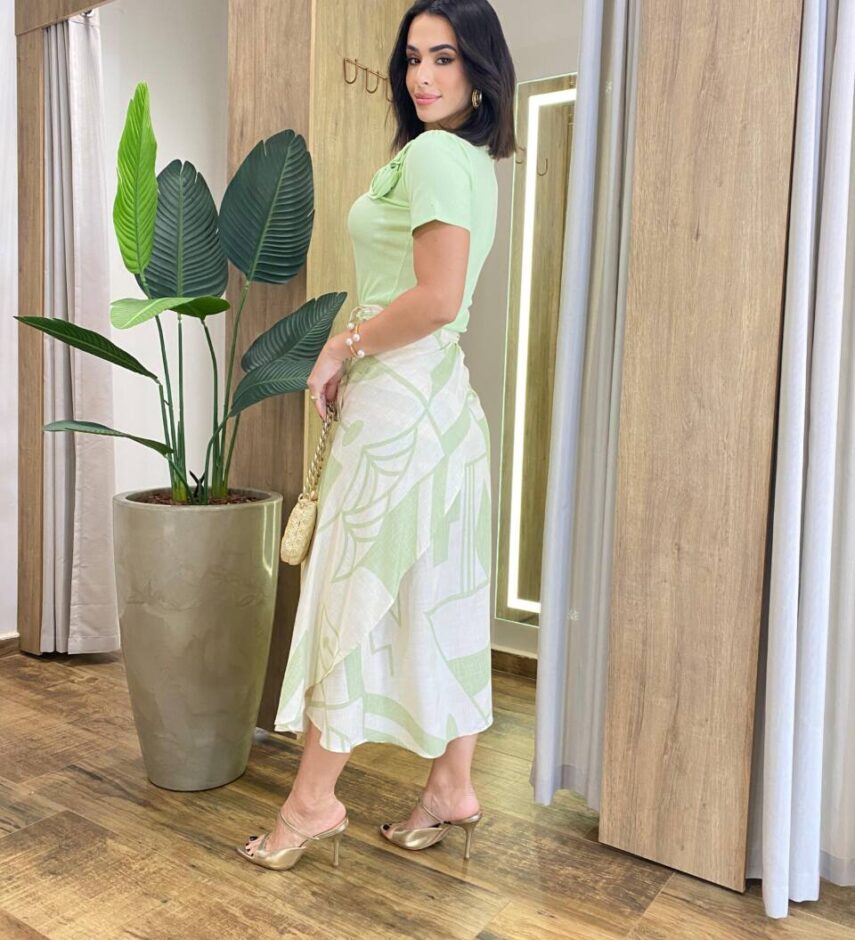 Saia Feminina Midi Envelope Viscolinho com Estampas Verde - Fernanda Ramos Store