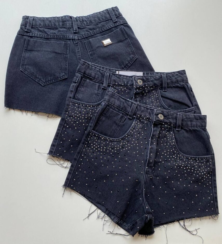 Short Feminino Jeans Aika com Aplicações Preto 610 - Fernanda Ramos Store
