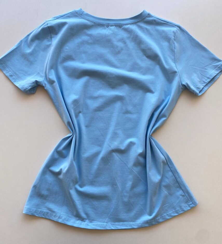 T-shirt Feminina Manga Curta Bella Mini flores em Crochê Azul - Fernanda Ramos Store