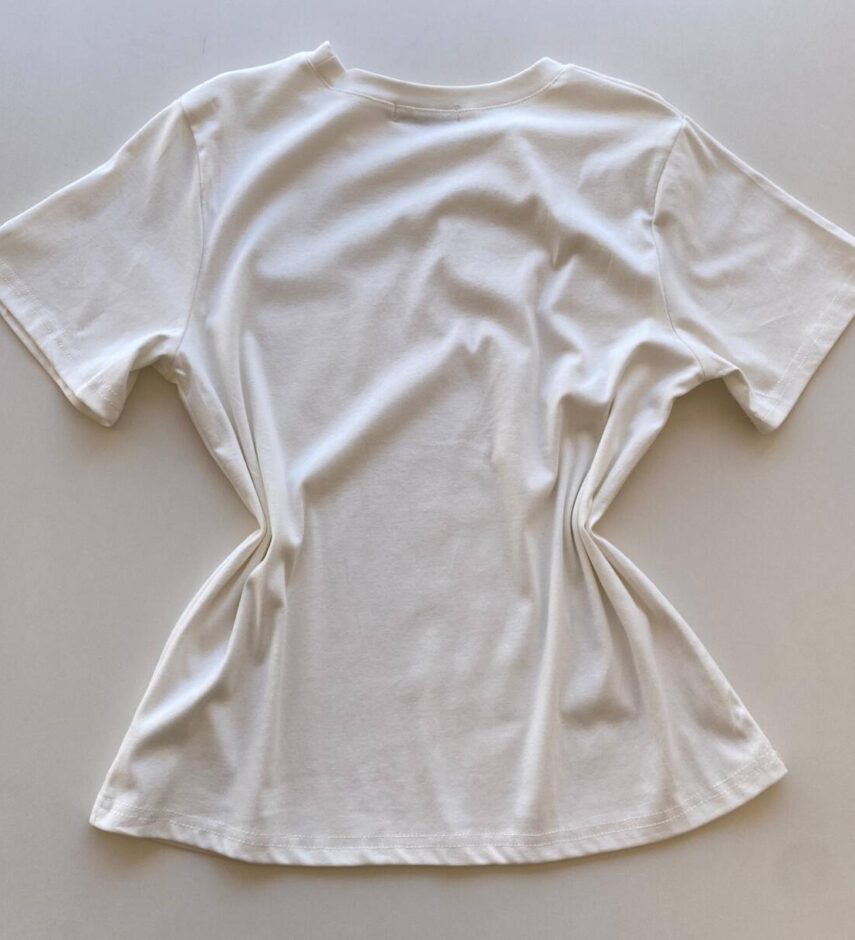 T-shirt Feminina Manga Curta Bella Mini flores em Crochê Branca - Fernanda Ramos Store