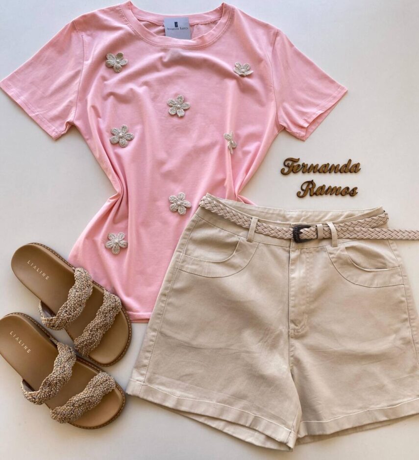 T-shirt Feminina Manga Curta Bella Mini flores em Crochê Rosa - Fernanda Ramos Store