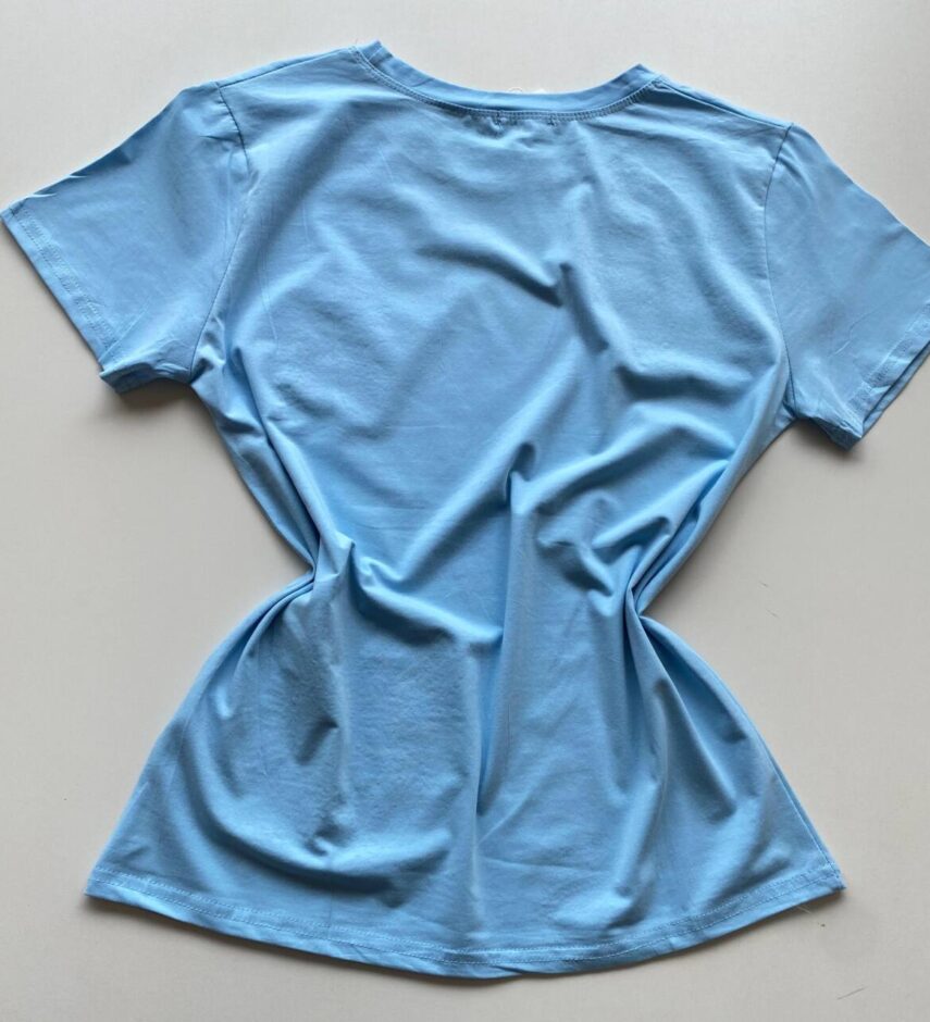 T-shirt Feminina Manga Curta Dani Flores em Crochê Azul - Fernanda Ramos Store