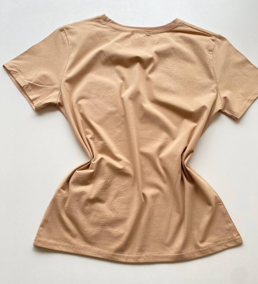 T-shirt Feminina Manga Curta Dani Flores em Crochê Bege - Fernanda Ramos Store