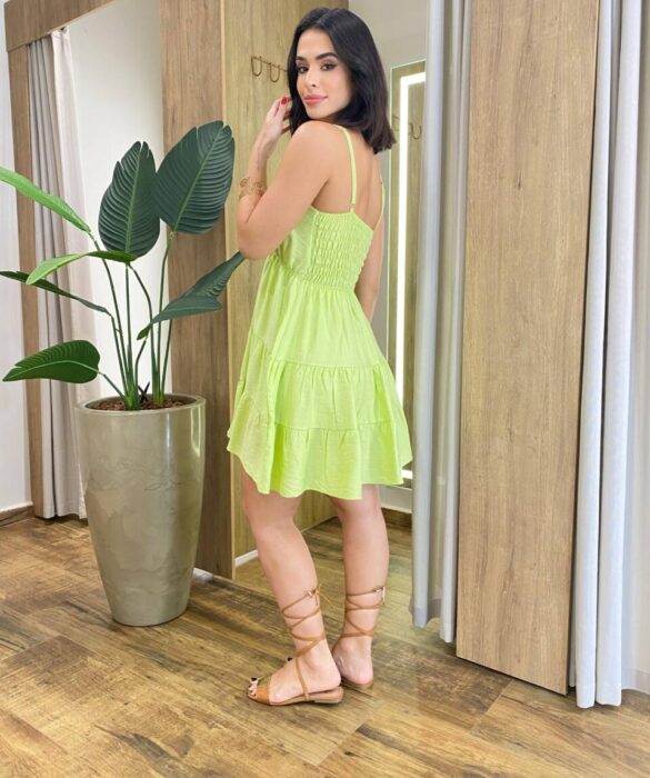 Vestido Curto Amanda com Bojo Alça Regulável e Lastex Verde Lima - Fernanda Ramos Store