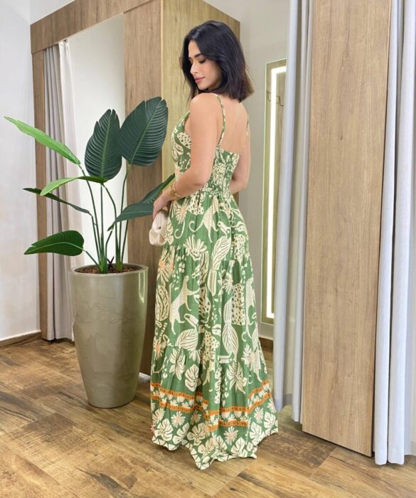 Vestido Longo Vivian com Bojo Lastex nas Costas Estampa Tropical Verde - Fernanda Ramos Store