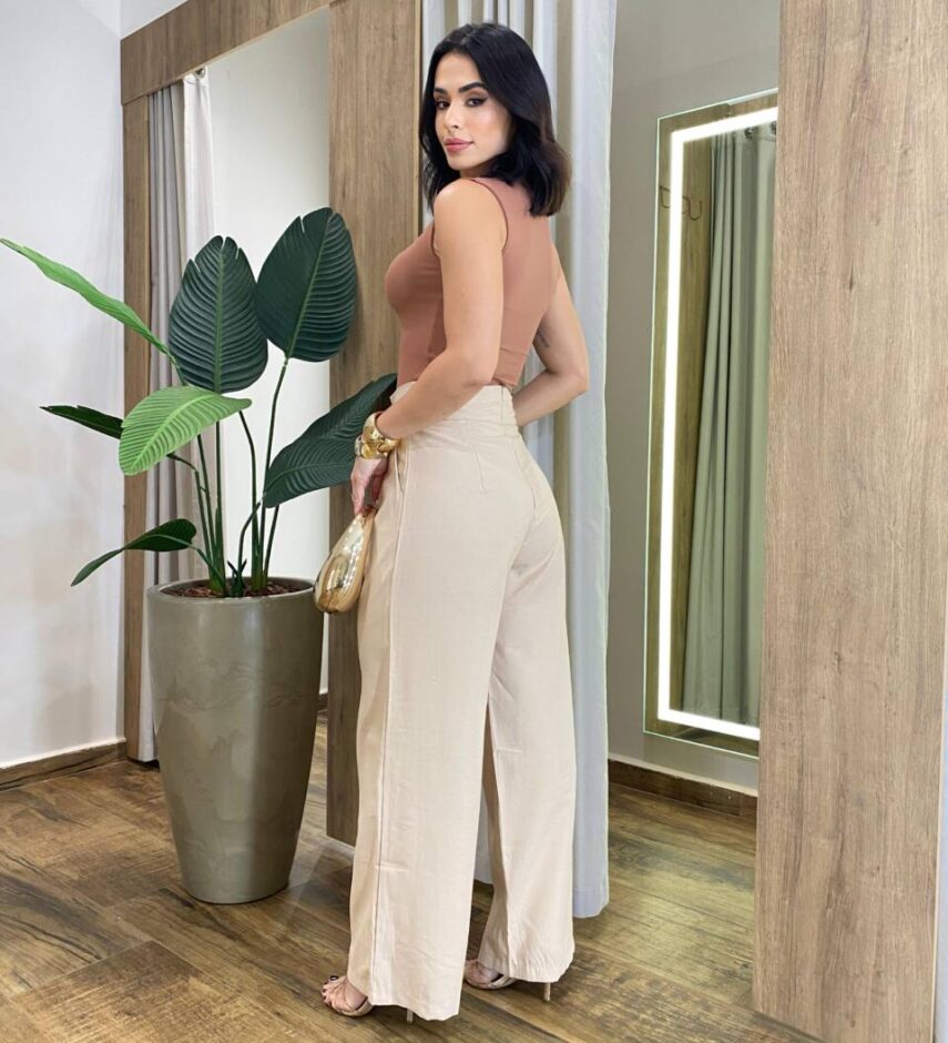 Body Feminino Olívia Detalhe Concha Dourado Chocolate - Fernanda Ramos Store