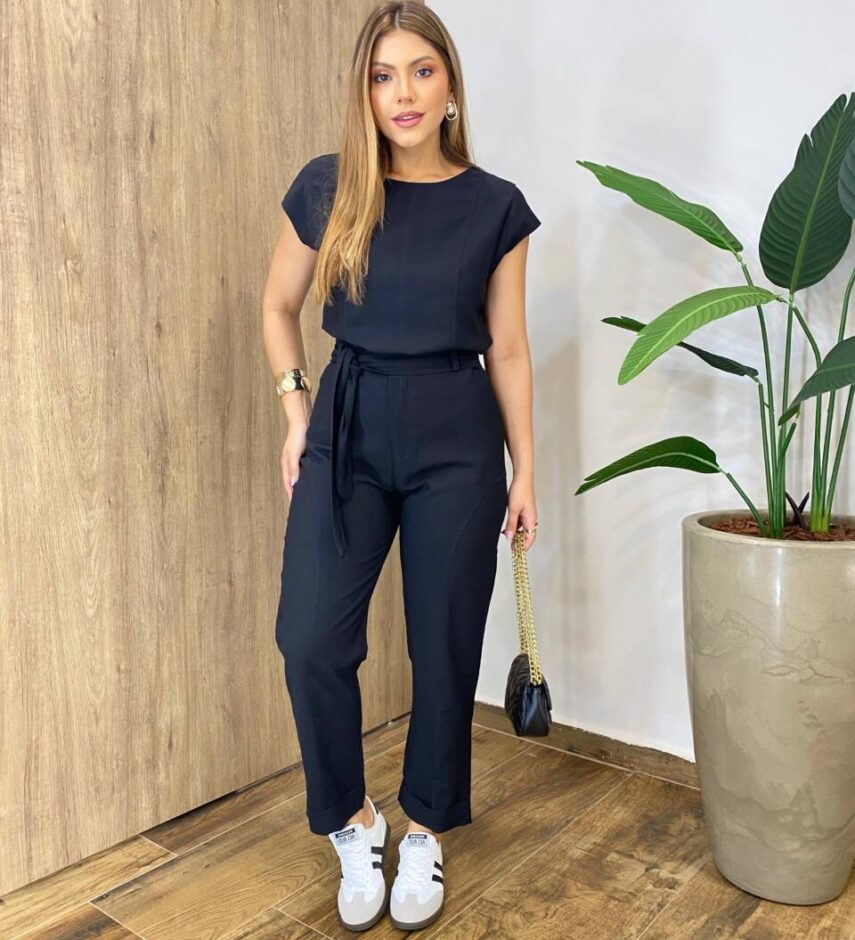 Conjunto Feminino Alfaiataria Mavie Blusa e Calça com Amarração Preto - Fernanda Ramos Store