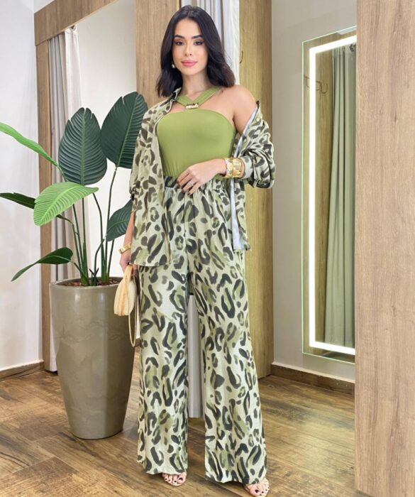 Conjunto Feminino Bianca Camisa e Calça Animal Print Verde - Fernanda Ramos Store