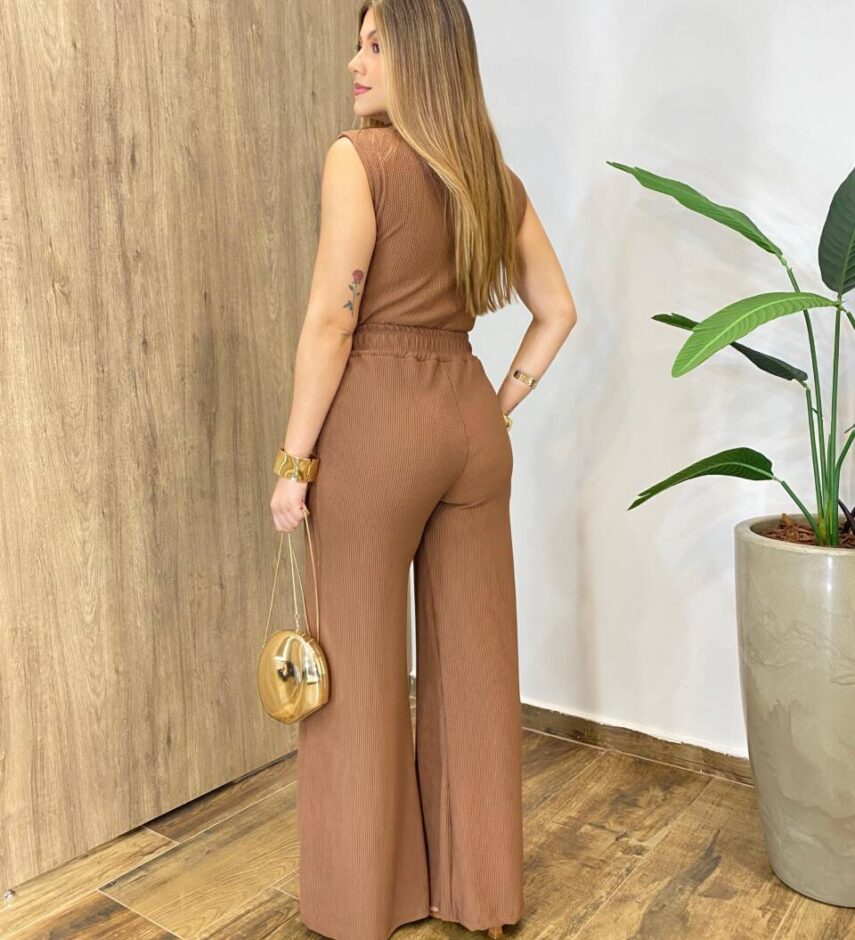 Conjunto Feminino Comfy Regata Gola Alta e Calça Pantalona Marrom - Fernanda Ramos Store