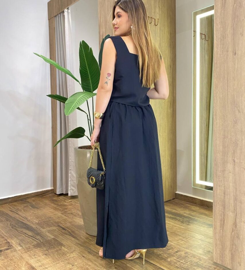 Conjunto Marilia Cropped sem Bojo Alça Grossa e Saia Midi Preto - Fernanda Ramos Store