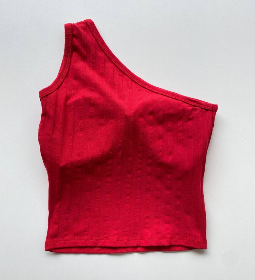 Cropped Feminino Kelly com Bojo Nula Manga Detalhe Vazado Vermelho - Fernanda Ramos Store