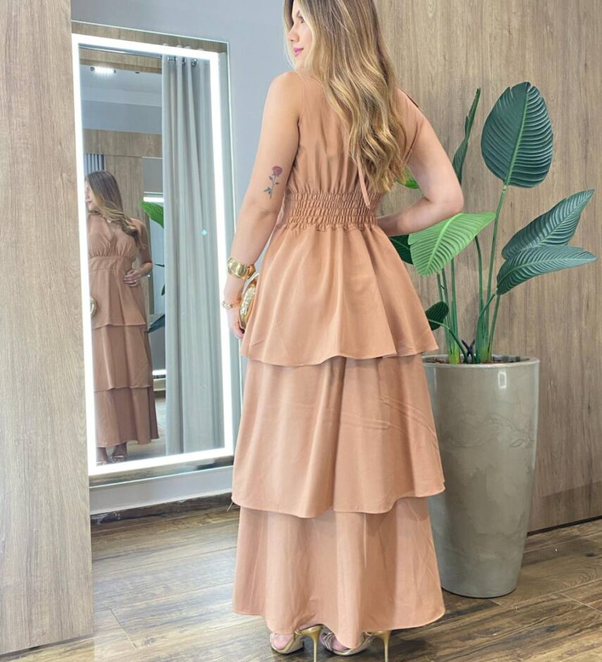 Vestido Feminino Longo Carol com Bojo Camadas e Alça Grossa Bege - Fernanda Ramos Store