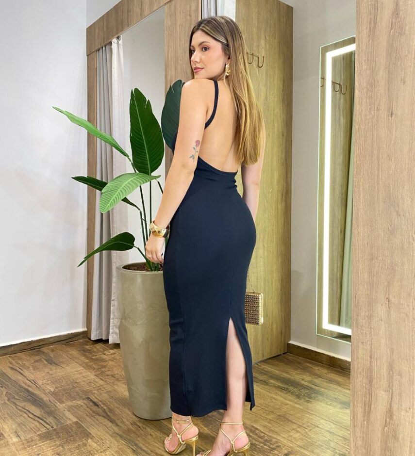 Vestido Midi Clary com Bojo Canelado Abertura nas Costas Preto - Fernanda Ramos Store