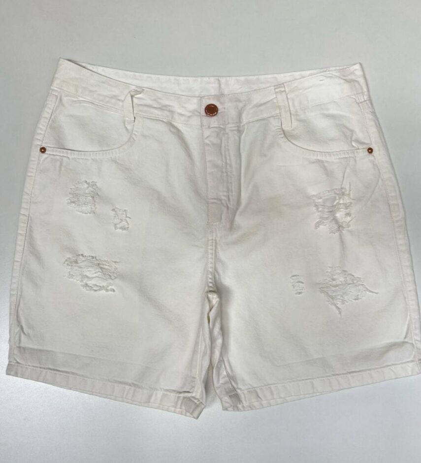 Bermuda Feminina Jeans Plus Sarja Off White Destroyed - Fernanda Ramos Store