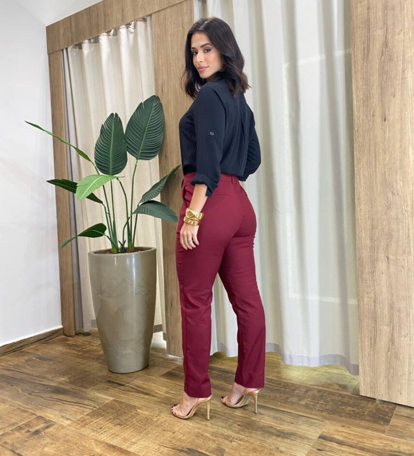 Calça Feminina Alfaiataria Ayla Marsala com Bolsos - Fernanda Ramos Store