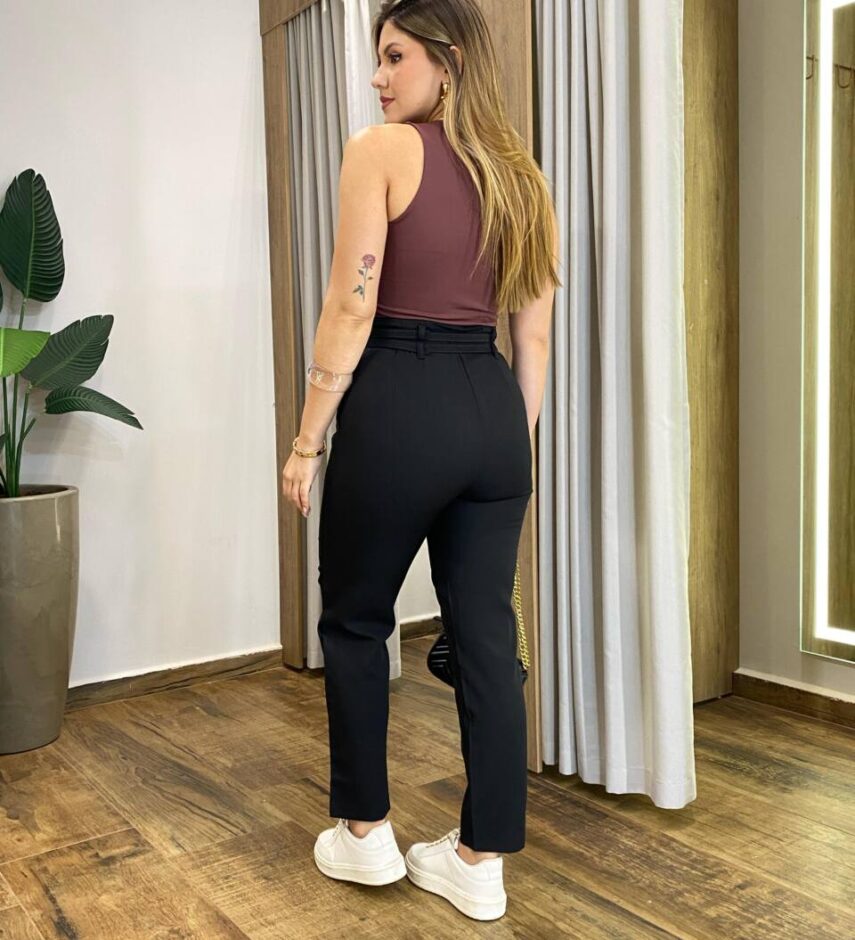 Calça Feminina Fernanda Alfaiataria Preta com Cinto Duplo - Fernanda Ramos Store