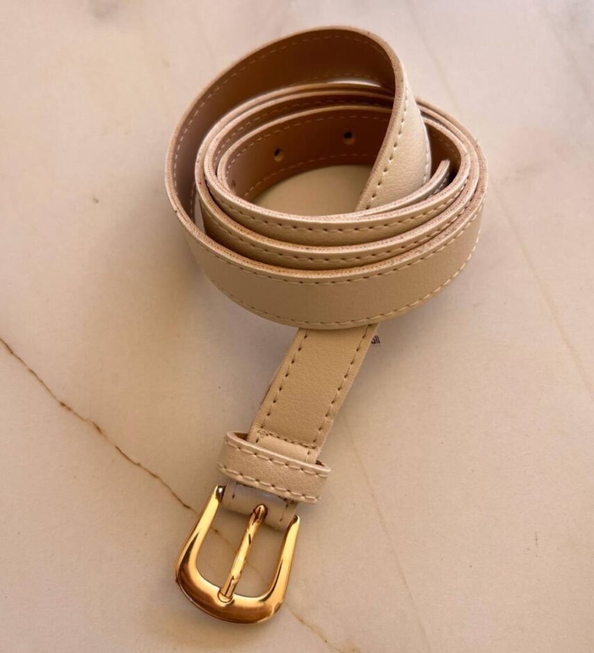 Cinto Feminino de Couro Marfim com Fivela Pequena - Fernanda Ramos Store