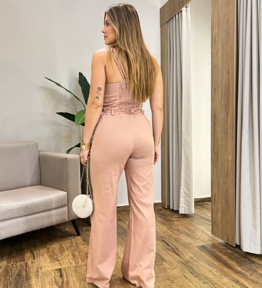 Conjunto Gabriela Cropped com Bojo Detalhe na Alça e Calça Bege - Fernanda Ramos Store