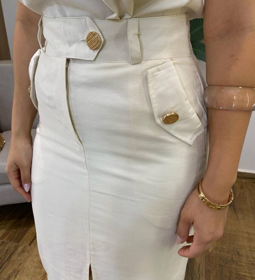 Conjunto Feminino Juliana Regata e Saia Midi Marfim com Botões - Fernanda Ramos Store