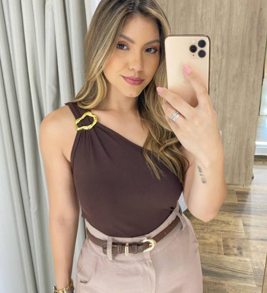 Regata Feminina Canelada Isis Nula Manga com Argola Marrom - Fernanda Ramos Store
