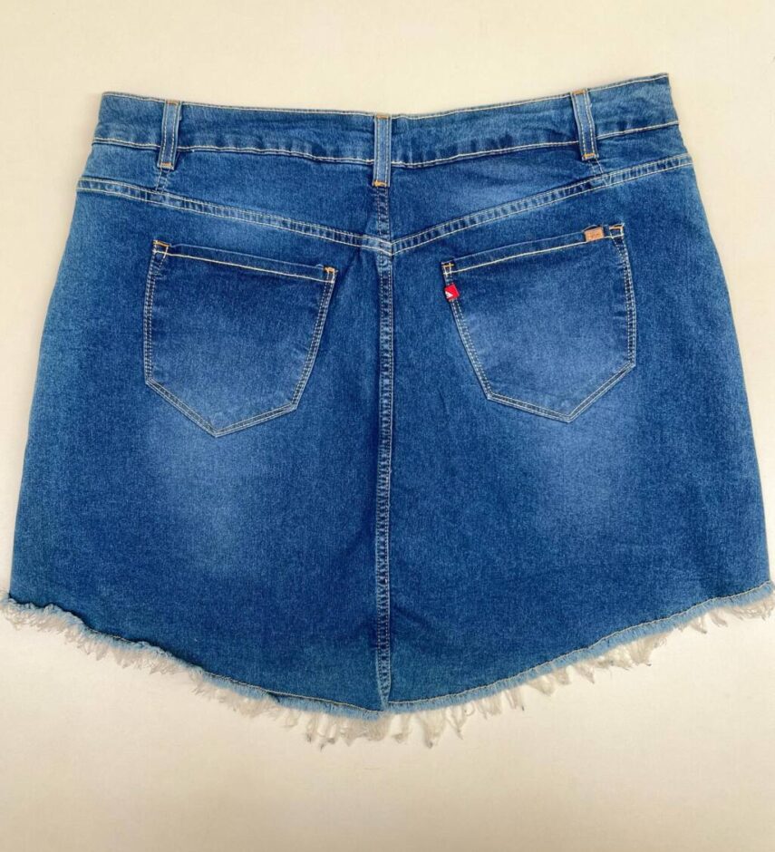 Short Saia Feminino Plus Jeans Barra Desfiada - Fernanda Ramos Store