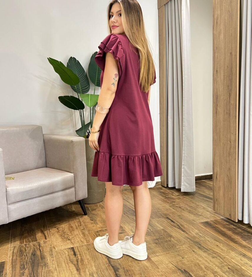 Vestido Feminino Curto Giovanna sem Bojo Babado na Manga Marsala - Fernanda Ramos Store
