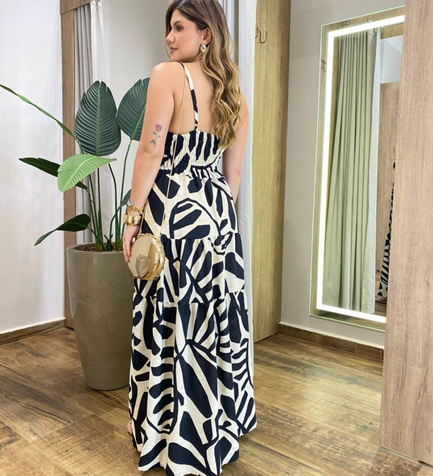 Vestido Feminino Longo com Bojo Alça Fina e Botões Estampado Preto - Fernanda Ramos Store