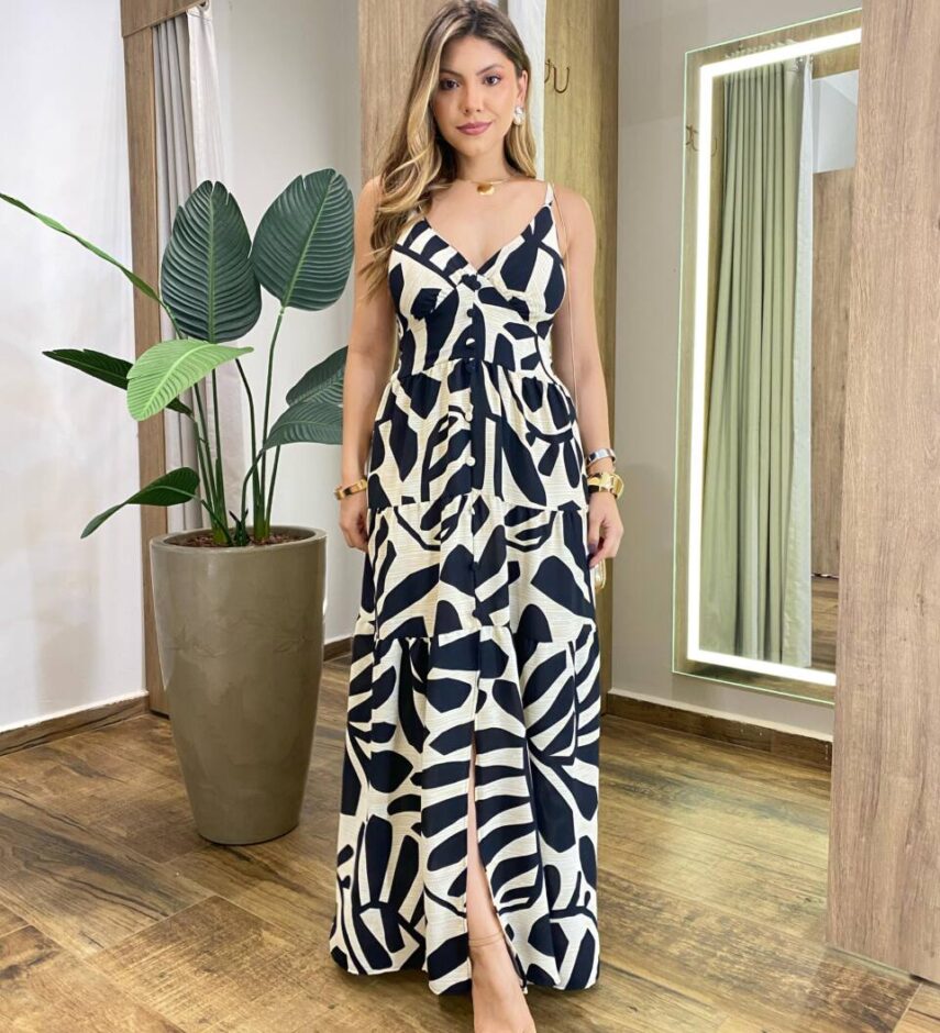 Vestido Feminino Longo com Bojo Alça Fina e Botões Estampado Preto - Fernanda Ramos Store
