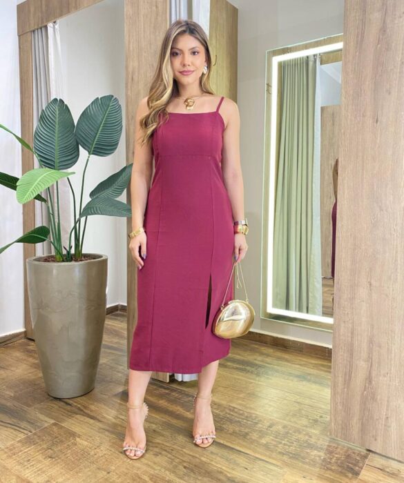 Vestido Midi Evelyn sem Bojo Fenda Lateral e Zíper Vinho - Fernanda Ramos Store