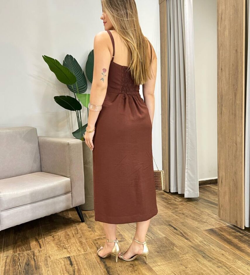 Vestido Midi Zendaya Alça Fina sem Bojo Lastex e Fenda Marrom - Fernanda Ramos Store