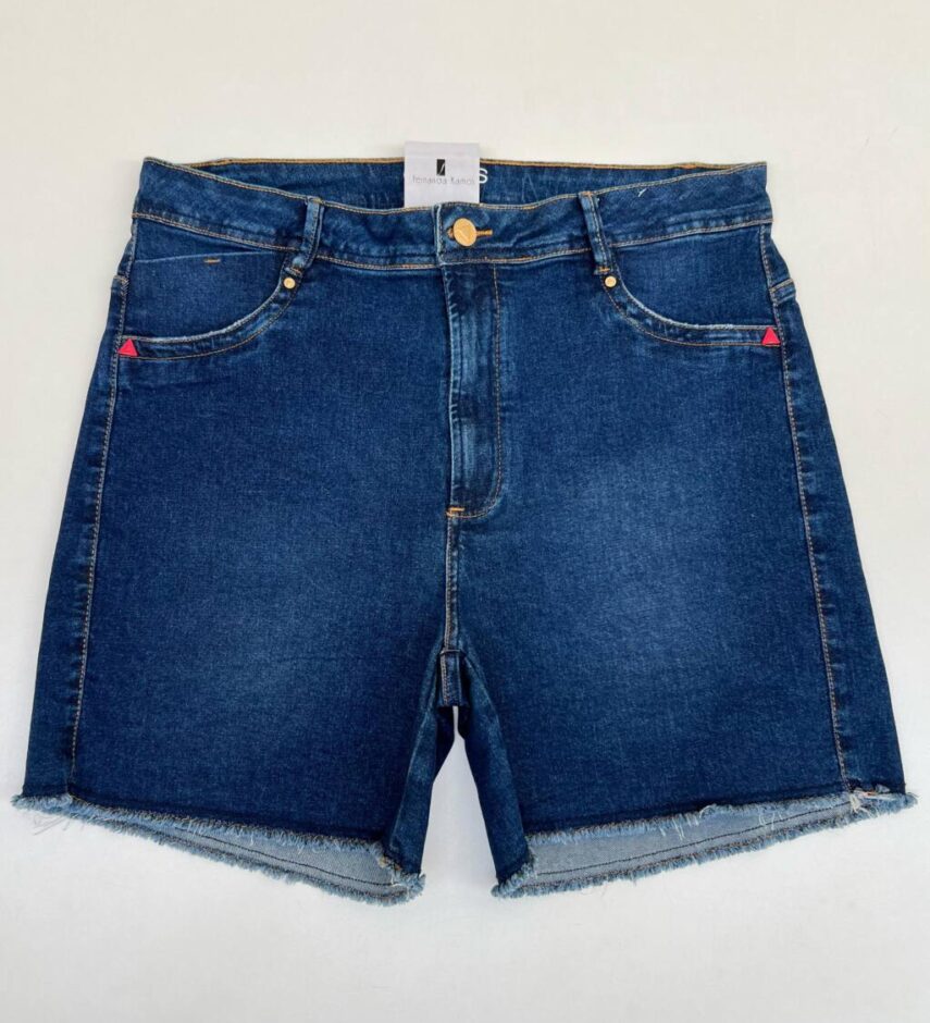 Bermuda Feminina Jeans Plus Resort com Barra Desfiada - Fernanda Ramos Store