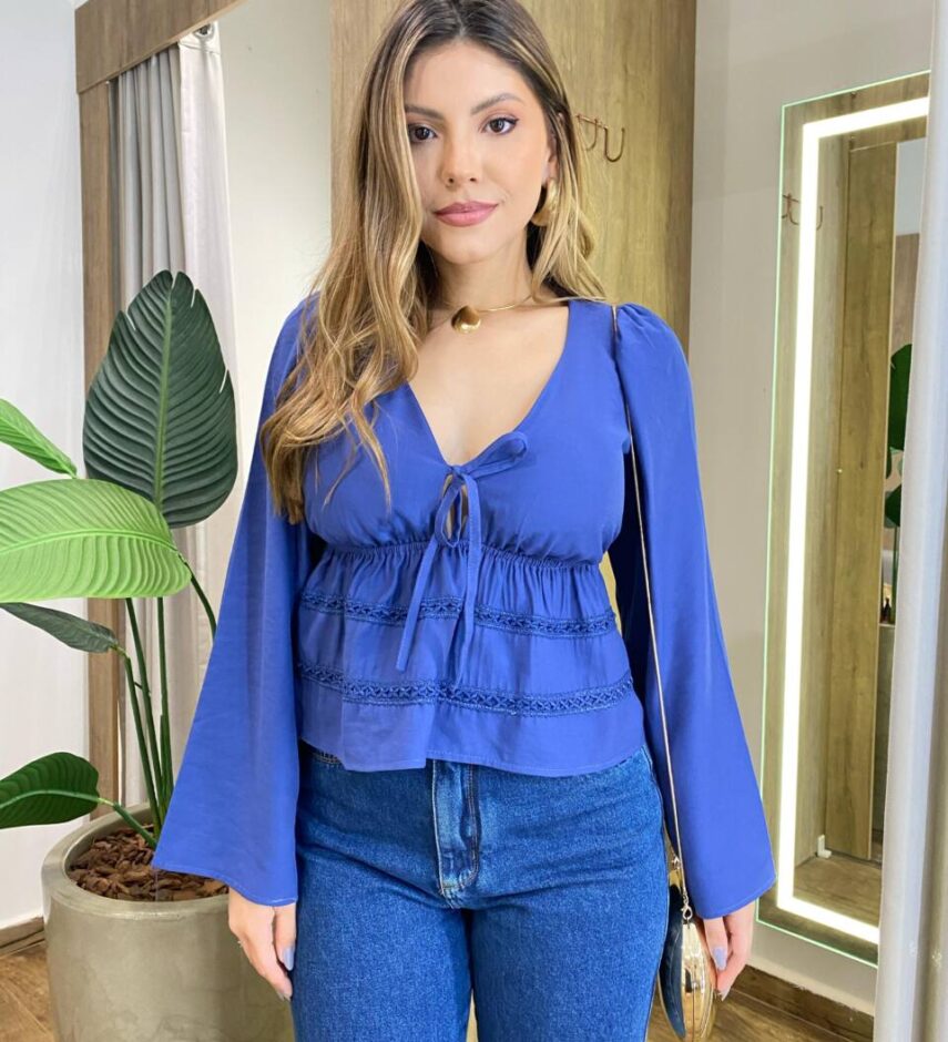 Blusa Bata Feminina com Bojo Manga Longa e Amarração Azul - Fernanda Ramos Store