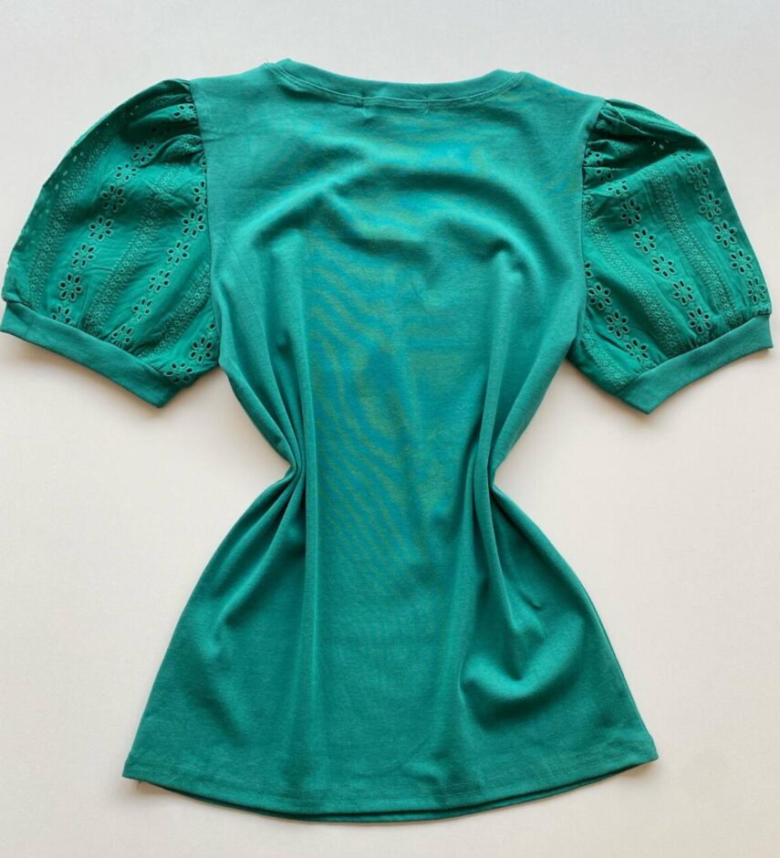 Blusa Feminina Manga Curta com Detalhes em Laise Verde - Fernanda Ramos Store