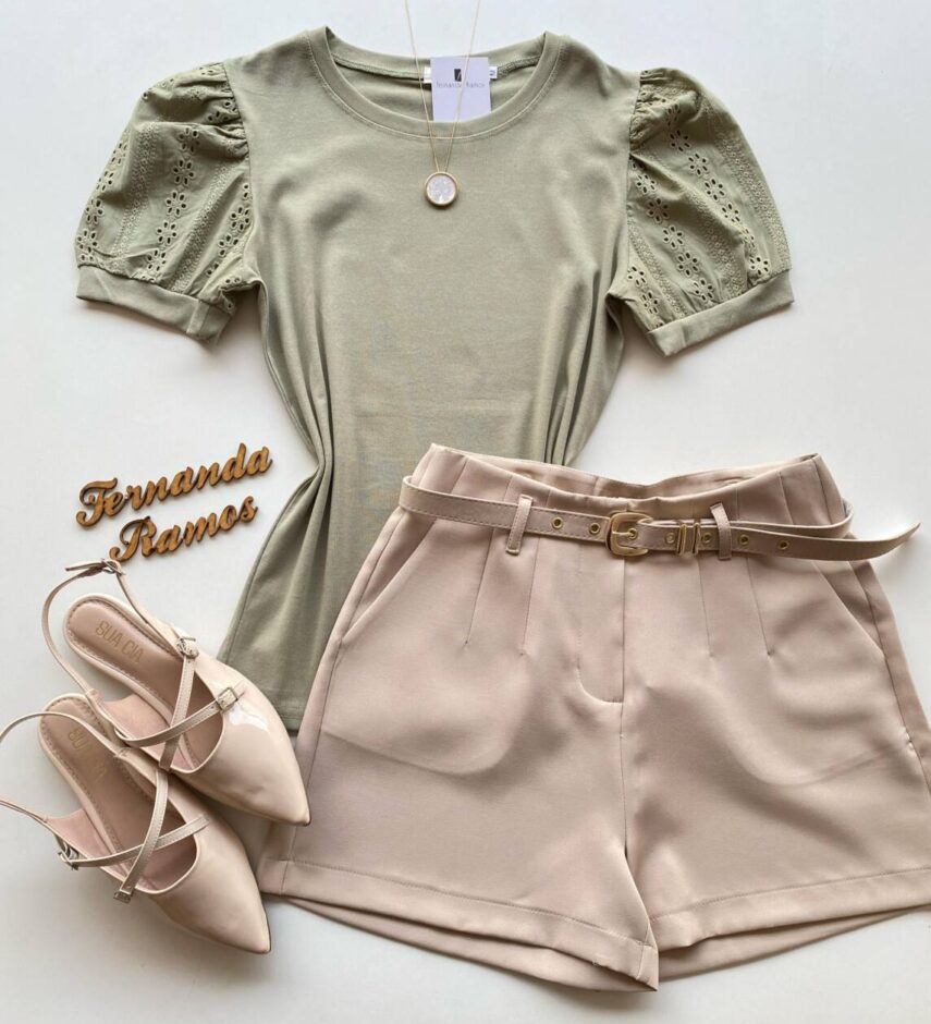 Blusa Feminina Manga Curta com Detalhes em Laise Verde Oliva - Fernanda Ramos Store
