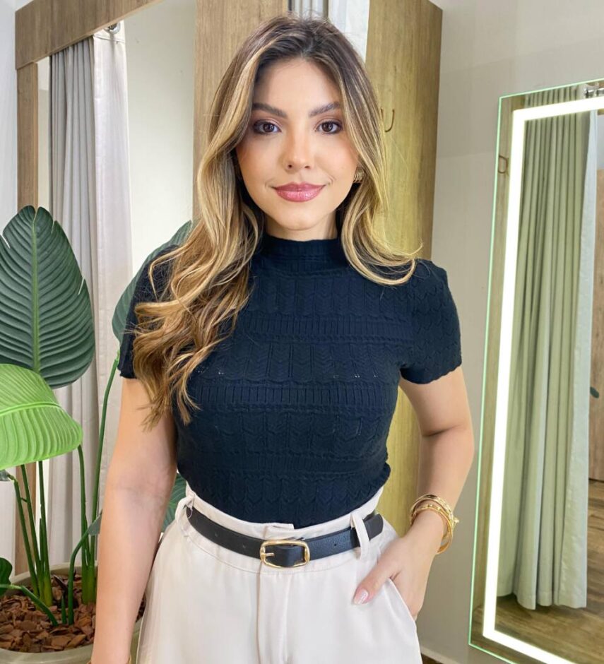 Blusa Feminina Manga Curta Lili Preta Modal - Fernanda Ramos Store