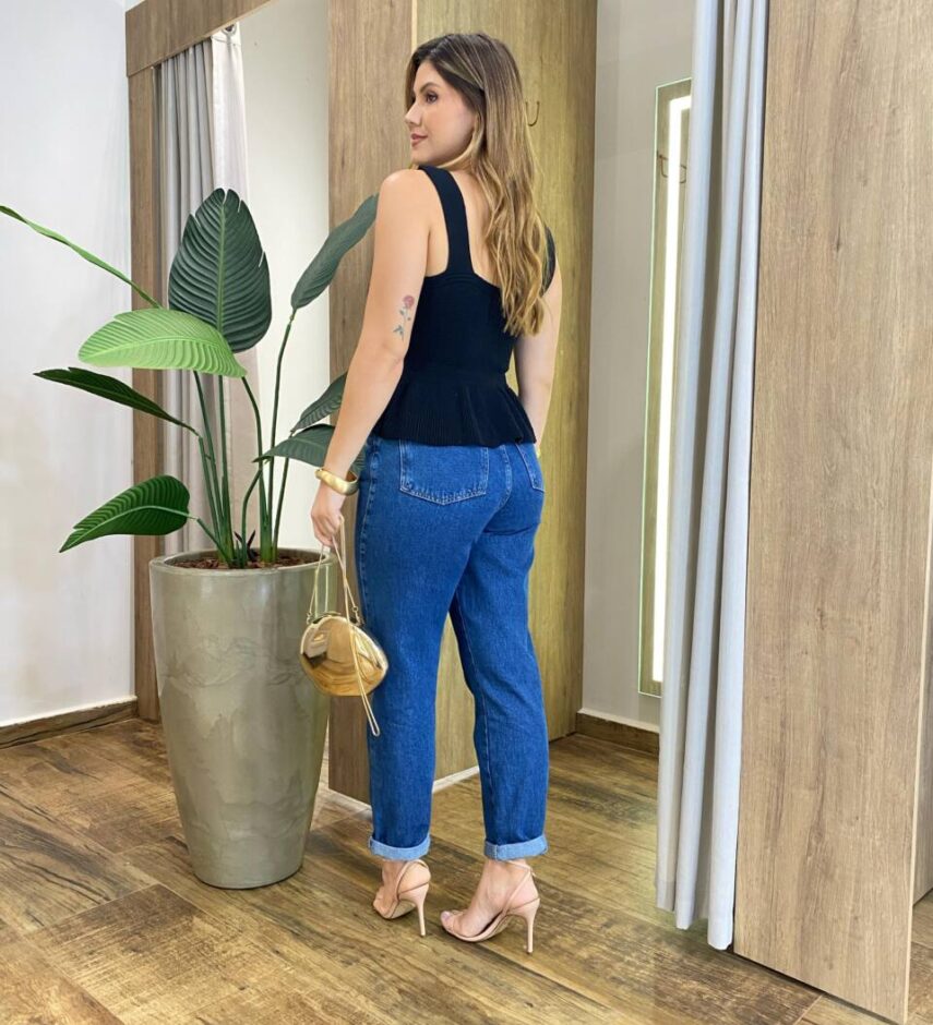 Blusa Feminina Tricot Modal sem Bojo Rodada Preta - Fernanda Ramos Store