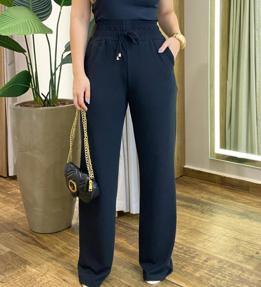 Calça Feminina Moletinho com Bolsos e Amarração Preta - Fernanda Ramos Store