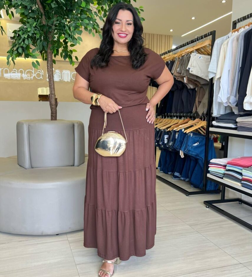 Conjunto Feminino Malha Plus Cropped sem Bojo e Saia Longa Marrom - Fernanda Ramos Store