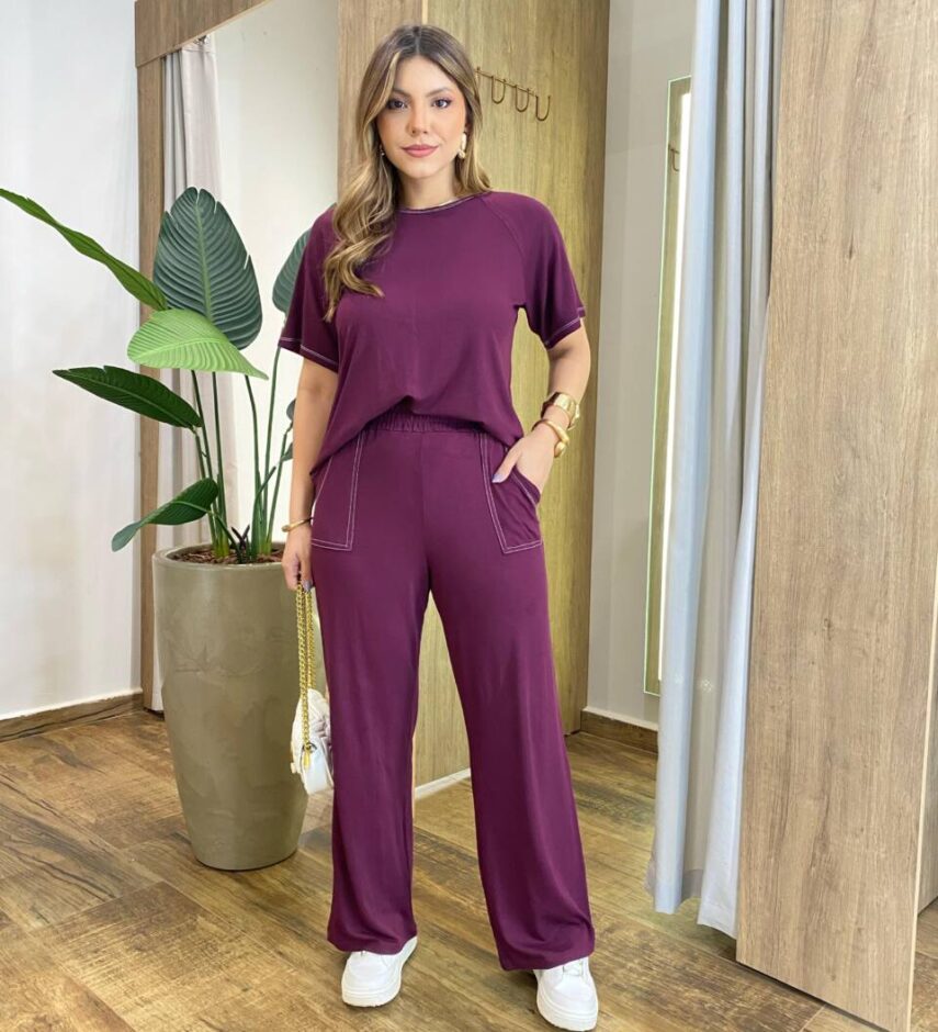 Conjunto Feminino Moletinho Maju Blusa Manga Curta e Calça Vinho - Fernanda Ramos Store