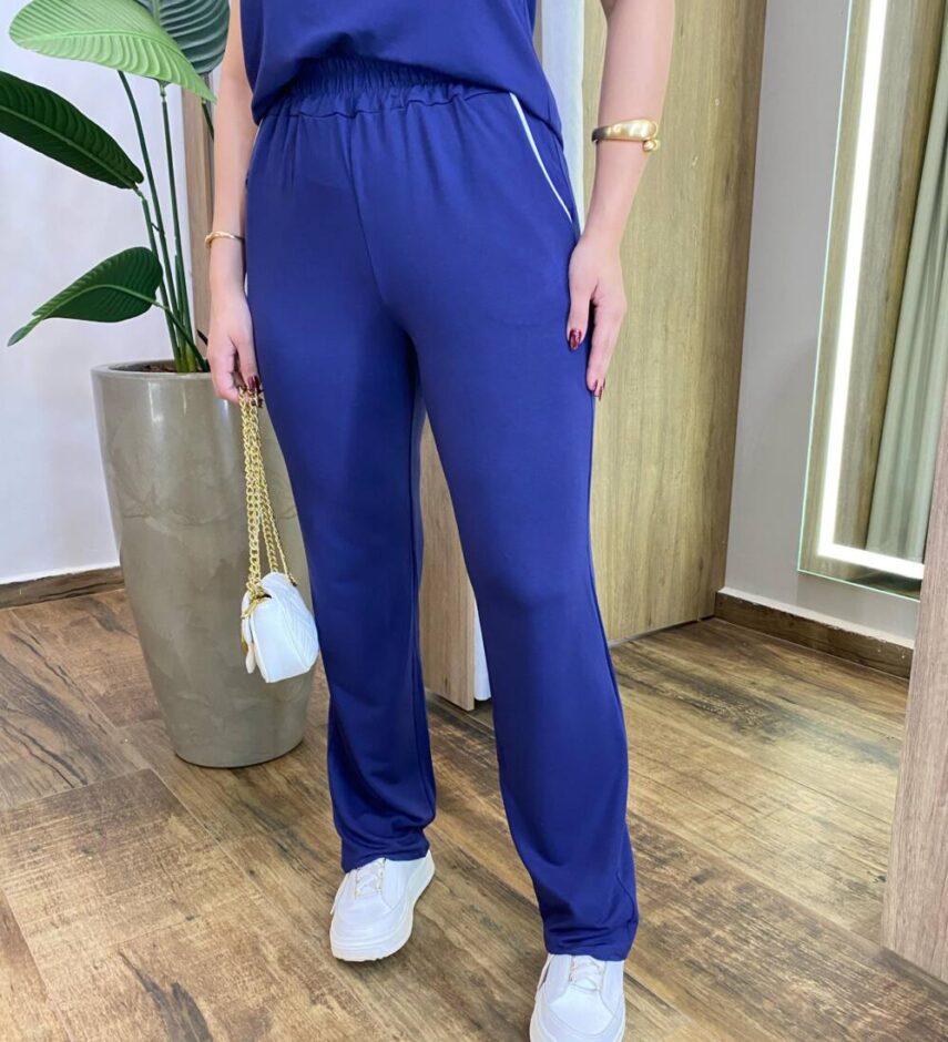 Conjunto Feminino Moletinho Mia Blusa Manga Curta e Calça Azul - Fernanda Ramos Store