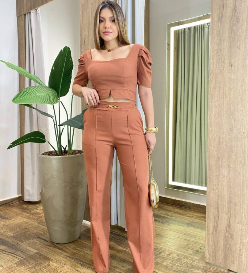 Conjunto Noronha Cropped com Bojo e Calça com Detalhe Caramelo - Fernanda Ramos Store