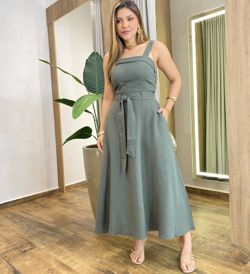 Conjunto Carla Cropped com Bojo e Saia com Amarração Verde - Fernanda Ramos Store