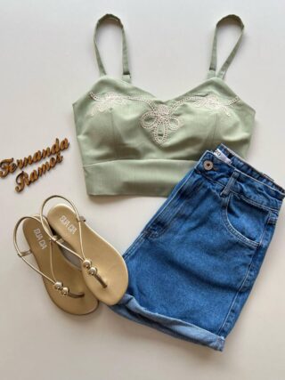 Cropped Feminino com Bojo Alça Fina e Bordado Verde - Fernanda Ramos Store