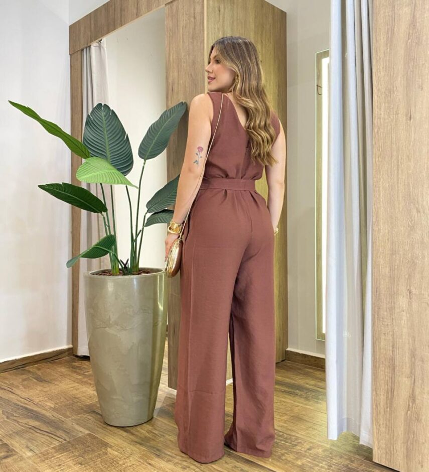 Macacão Feminino Longo Virginia com Bojo e Amarração Marrom - Fernanda Ramos Store
