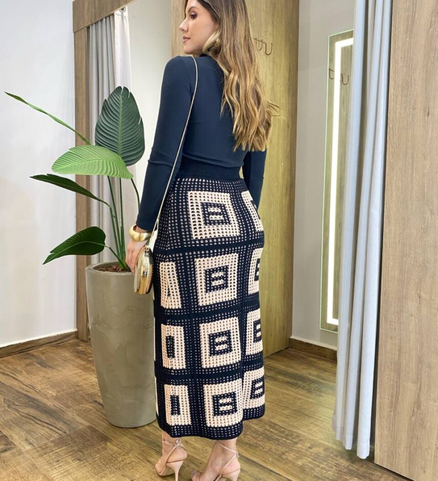 Saia Midi Tricot Modal com Fenda Frontal Estampada - Fernanda Ramos Store