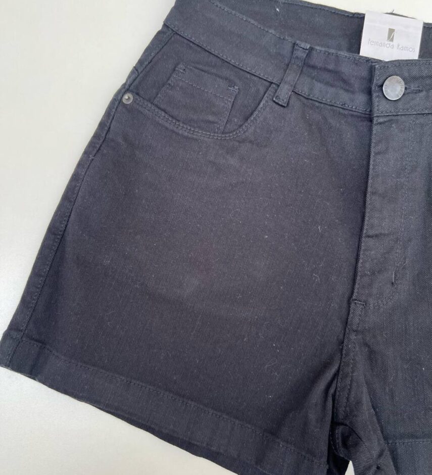 Short Feminino Babi Jeans Preto com Barra Desfiada - Fernanda Ramos Store
