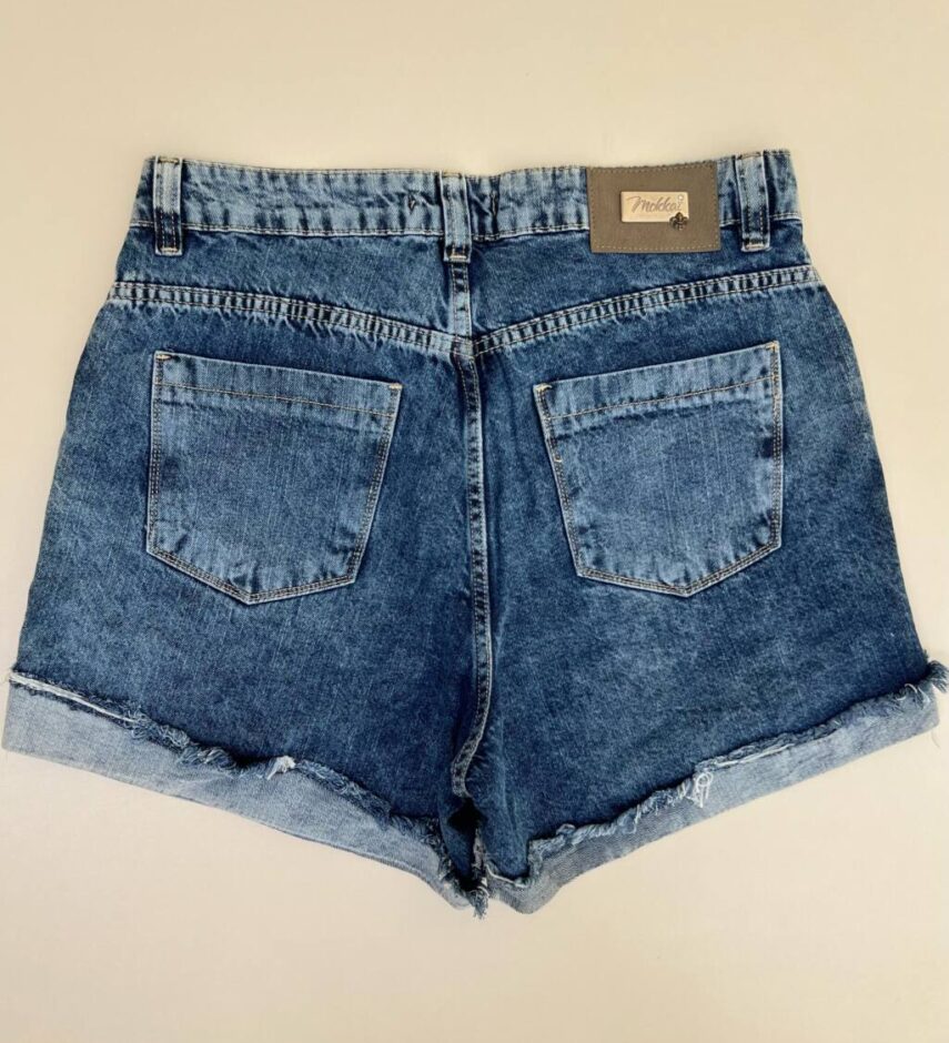 Short Feminino Jeans Detalhe da Barra Dobrada e Desfiada - Fernanda Ramos Store
