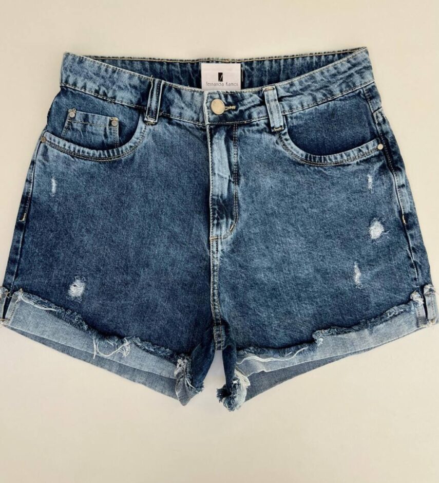 Short Feminino Jeans Detalhe da Barra Dobrada e Desfiada - Fernanda Ramos Store
