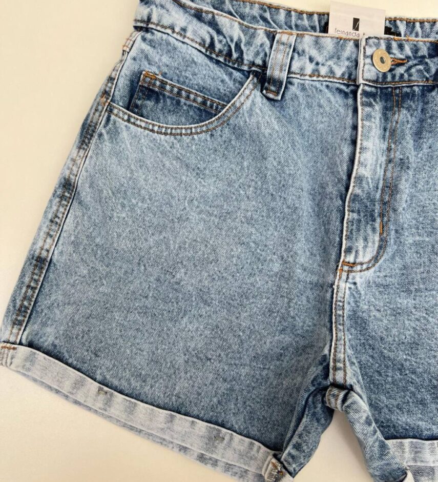 Short Feminino Jeans Médio Marmorizado - Fernanda Ramos Store